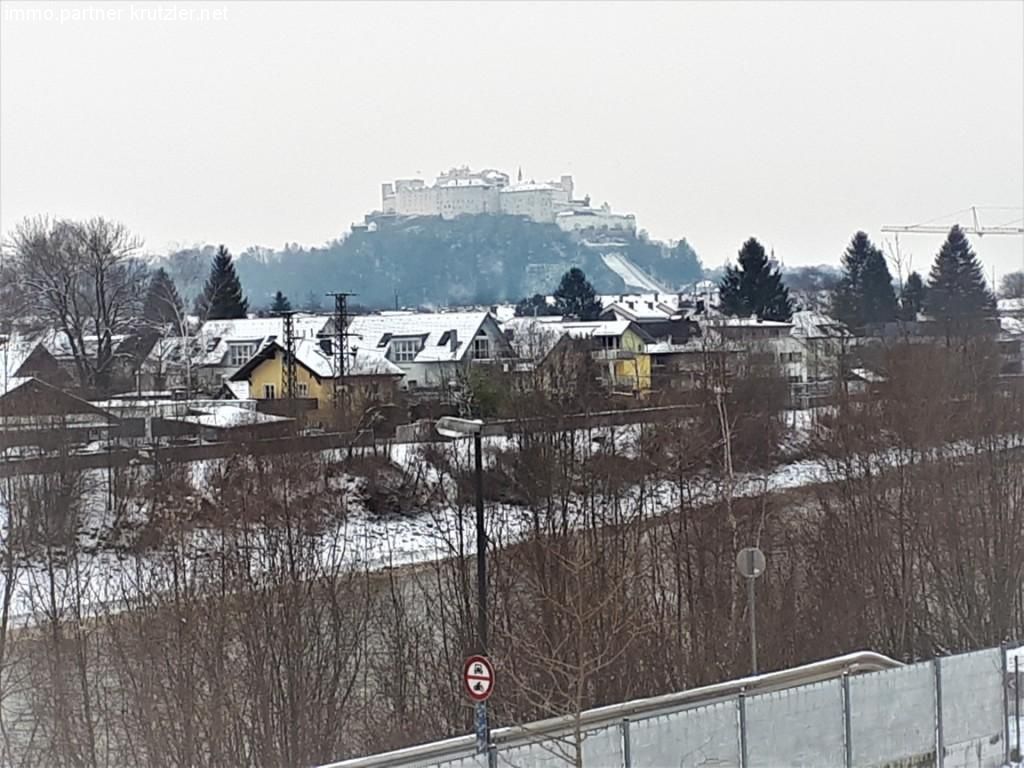 Blick aus dem Fenster im OG