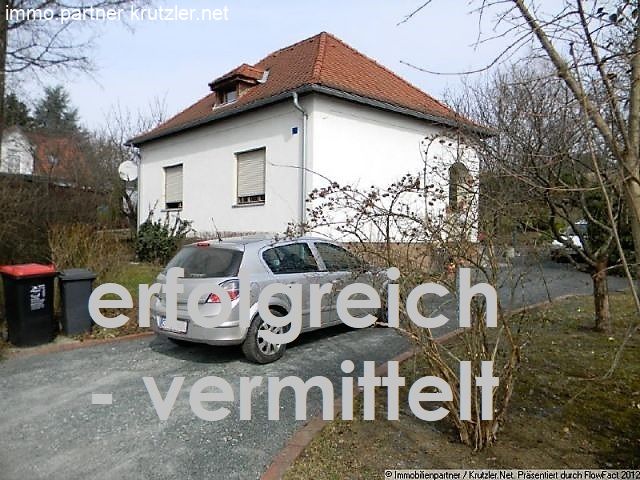 Wohnhaus von der Straße