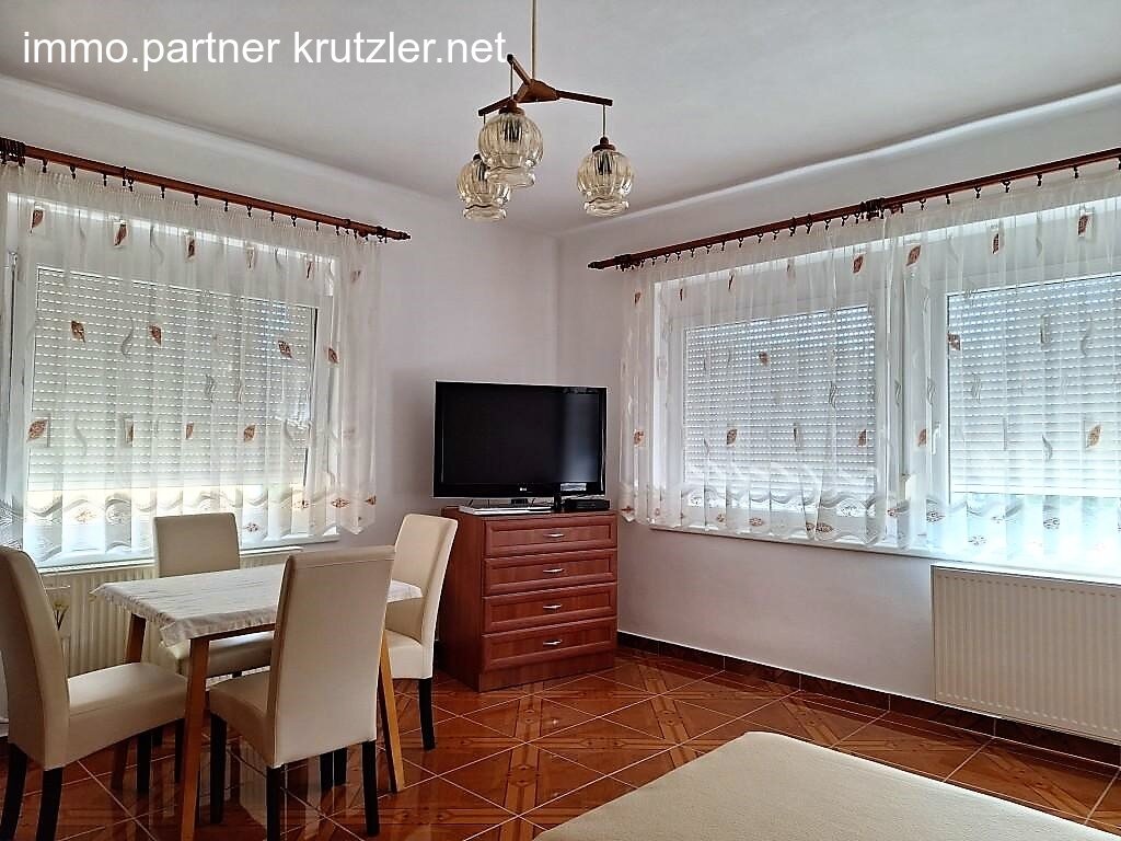 Zimmer 3 OG (3) Zimmer 3 OG (3)