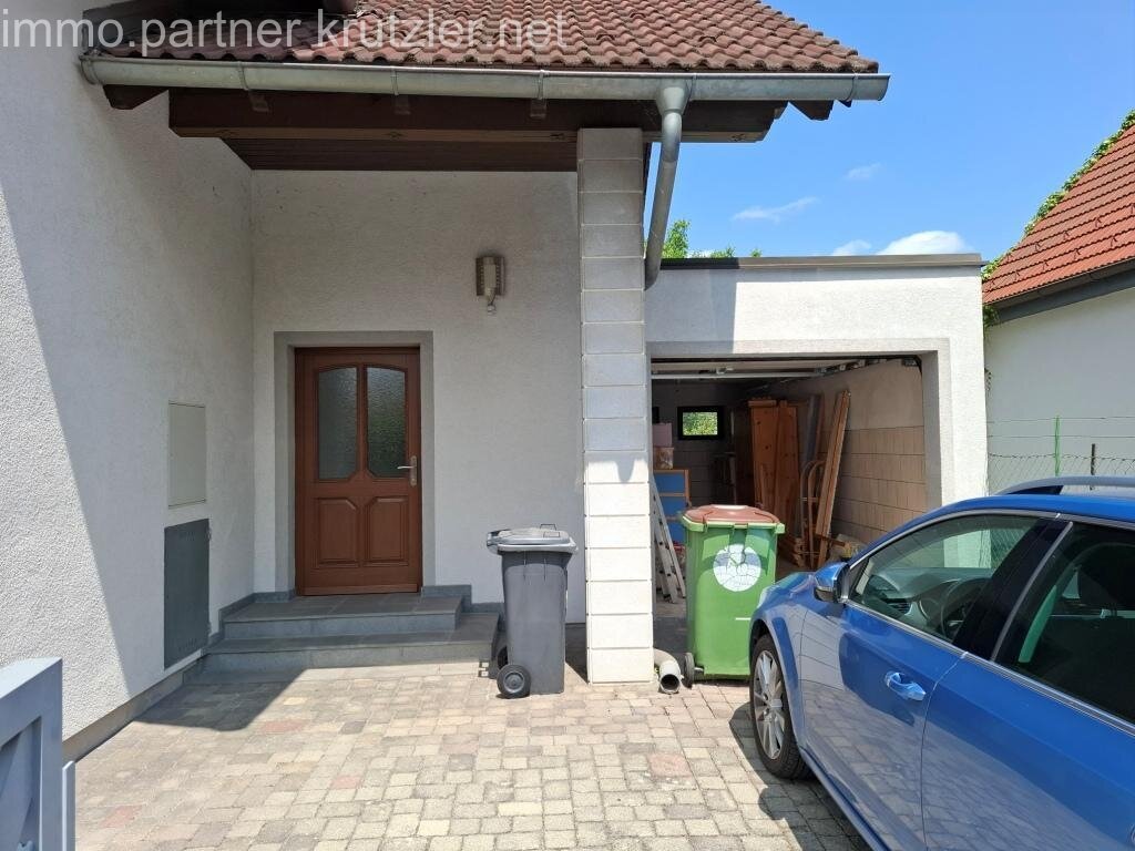 überdachter Eingang
